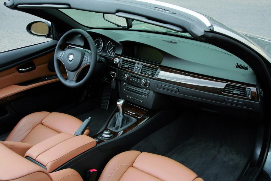  BMW 3-Series Convertible 2007 года  (фото 20 из 239)